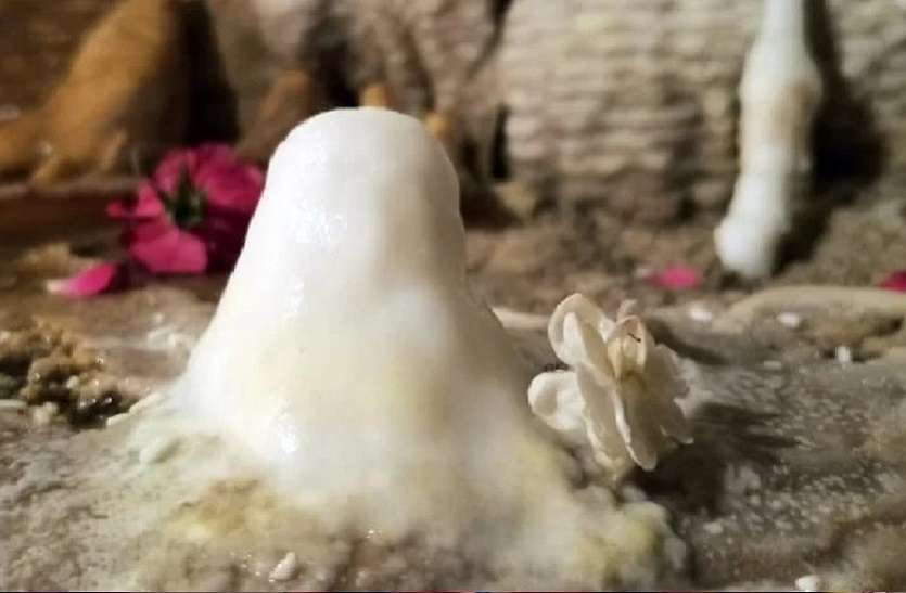 mysterious cave found just like paatal bhuvneshwar during excavation