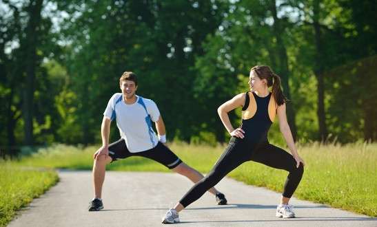 photodune-3159820-people-doing-stretching-exercise-after-jogging-xs-1-547x330.jpg